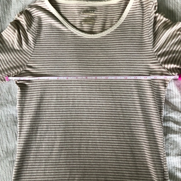 No Yank Scoopneck LS tee from Duluth Trading - Picture 3 of 5